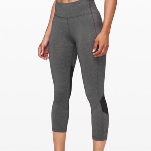 Lululemon pace rival crop leggings 22” in gray size 8 - Picture 2 of 7